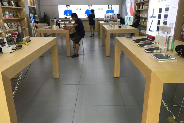 Apple授权店与直营店有何区别？