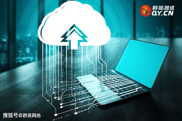 选择云存储服务时，哪些服务器性能指标至关重要？