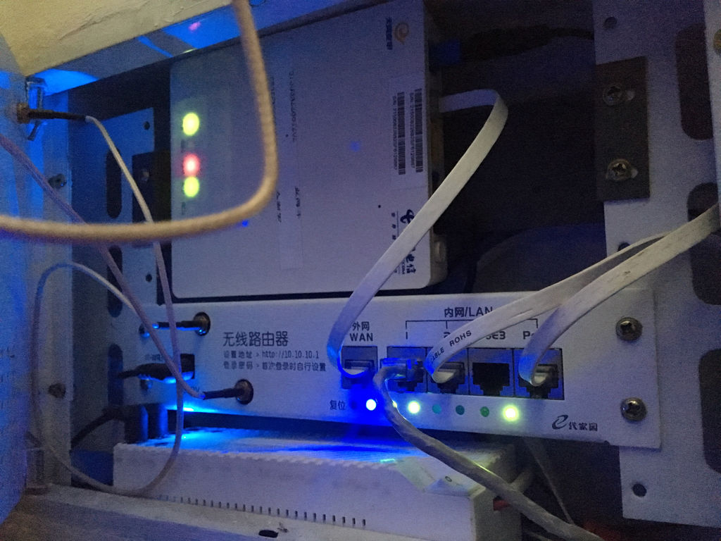 光信号和网络灯都不亮了