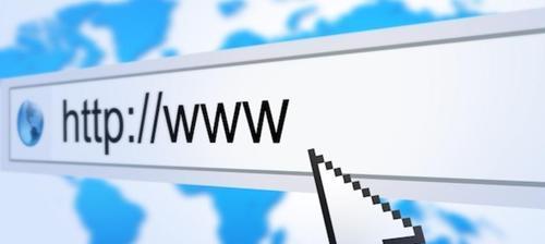 如何选择合适的公司注册域名以提升品牌形象？