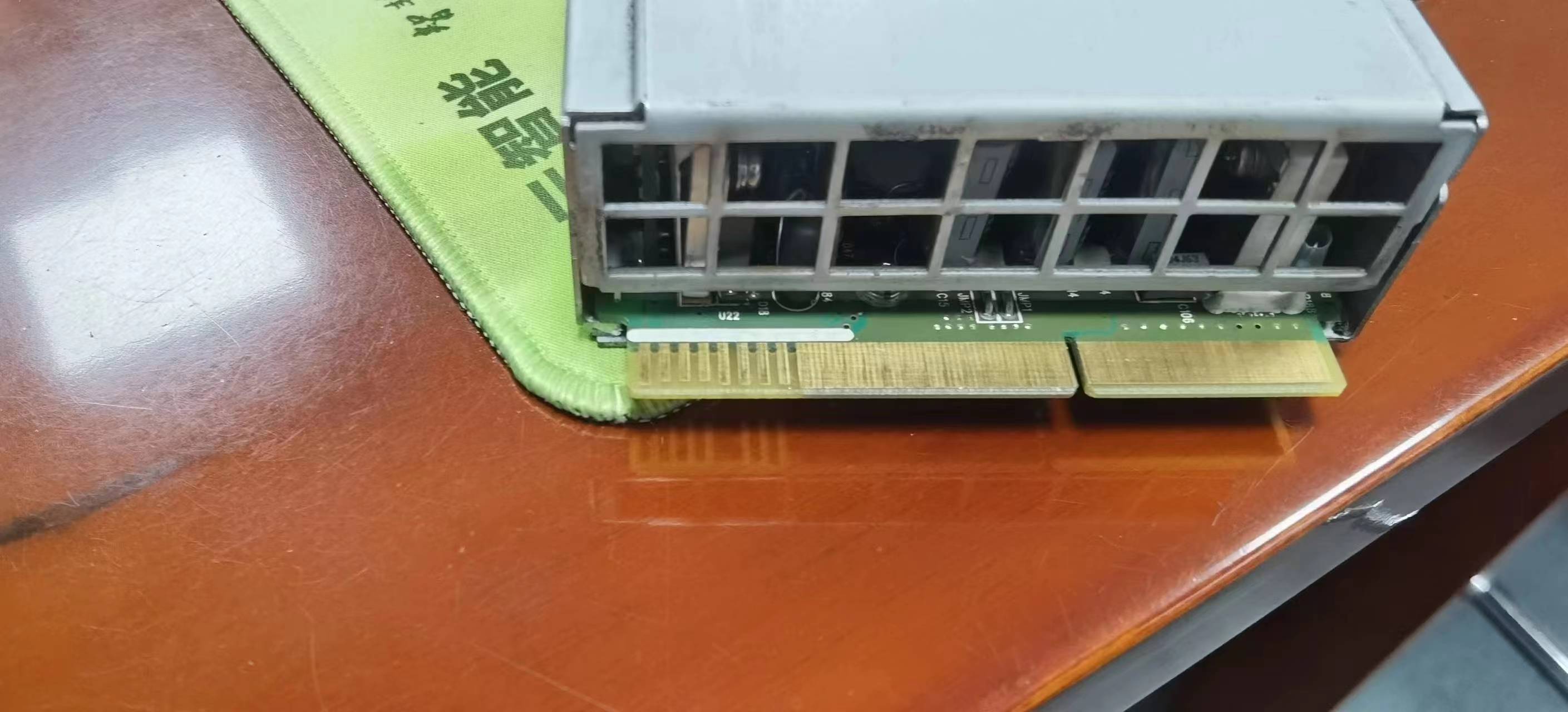 服务器电源金手指的全新状态应该是何种标准？  第1张