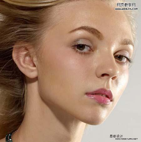 如何用Photoshop轻松打造完美肌肤和妆容？  第1张