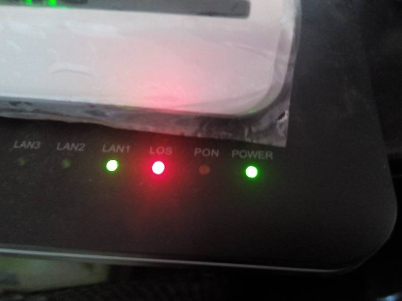 服务器网线红灯亮起，是网络故障还是硬件问题？