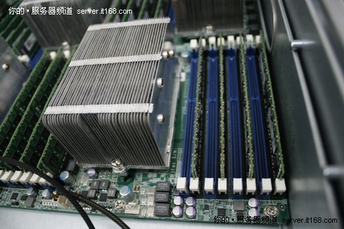 服务器双cpu内存安装方法