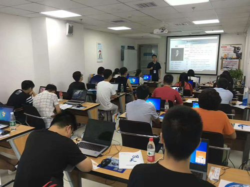 吴江Linux培训班提供哪些核心课程和技能培训？