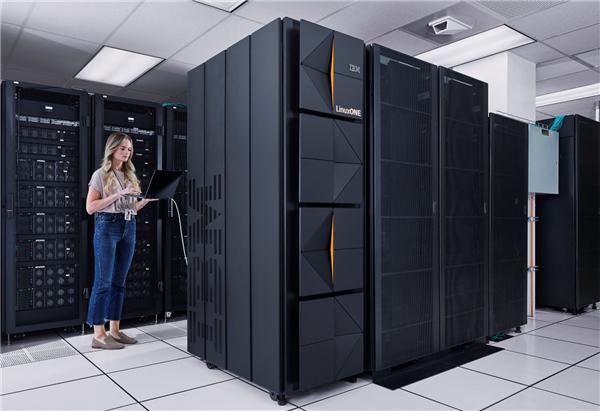 美国IBM：领先技术打造好的服务器  第1张