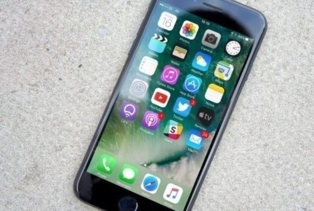 苹果8p手机为什么更新不了系统