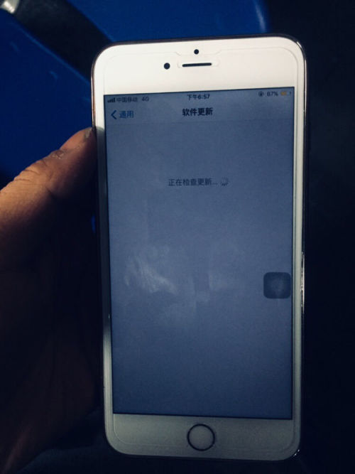 苹果8p为什么软件总用更新  第1张