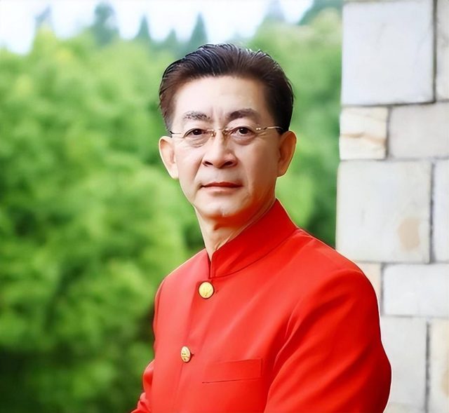 六小龄童简介背后的故事,cdn.tanx.com揭秘他的演艺生涯? 第2张 六小龄童简介背后的故事,cdn.tanx.com揭秘他的演艺生涯? 第2张