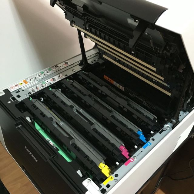 兄弟hl3150cdn打印机灯闪,是何故障?维修方法揭秘! 第1张 兄弟hl3150cdn打印机灯闪,是何故障?维修方法揭秘! 第1张