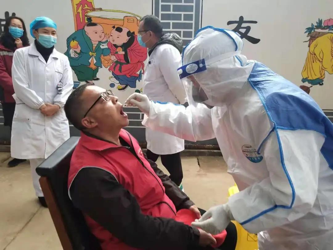 防护站点在疫情防控中扮演何种关键角色?探讨其作用与影响。 第1张 防护站点在疫情防控中扮演何种关键角色?探讨其作用与影响。 第1张