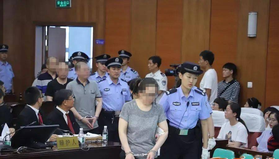 深圳虚开发票案涉500亿,背后真相及影响揭秘? 第2张 深圳虚开发票案涉500亿,背后真相及影响揭秘? 第2张