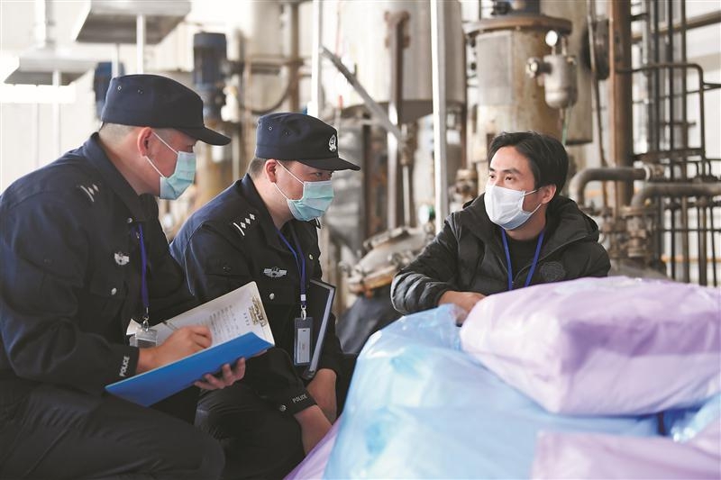 安全生产检查漏洞为何频现,如何有效堵住监管盲区? 第2张 安全生产检查漏洞为何频现,如何有效堵住监管盲区? 第2张