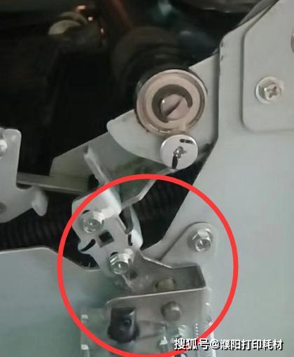 ga9540cdn侧进纸轮为何卡拉卡拉响?维修建议揭秘! 第1张 ga9540cdn侧进纸轮为何卡拉卡拉响?维修建议揭秘! 第1张