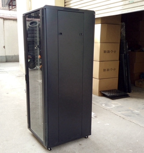 威龙服务器机柜性能如何？ 第2张