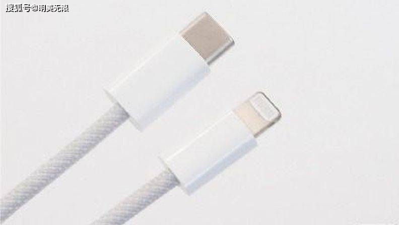 iPhone充电接口为什么总是呈现黄色，是设计缺陷还是另有原因？ 第3张