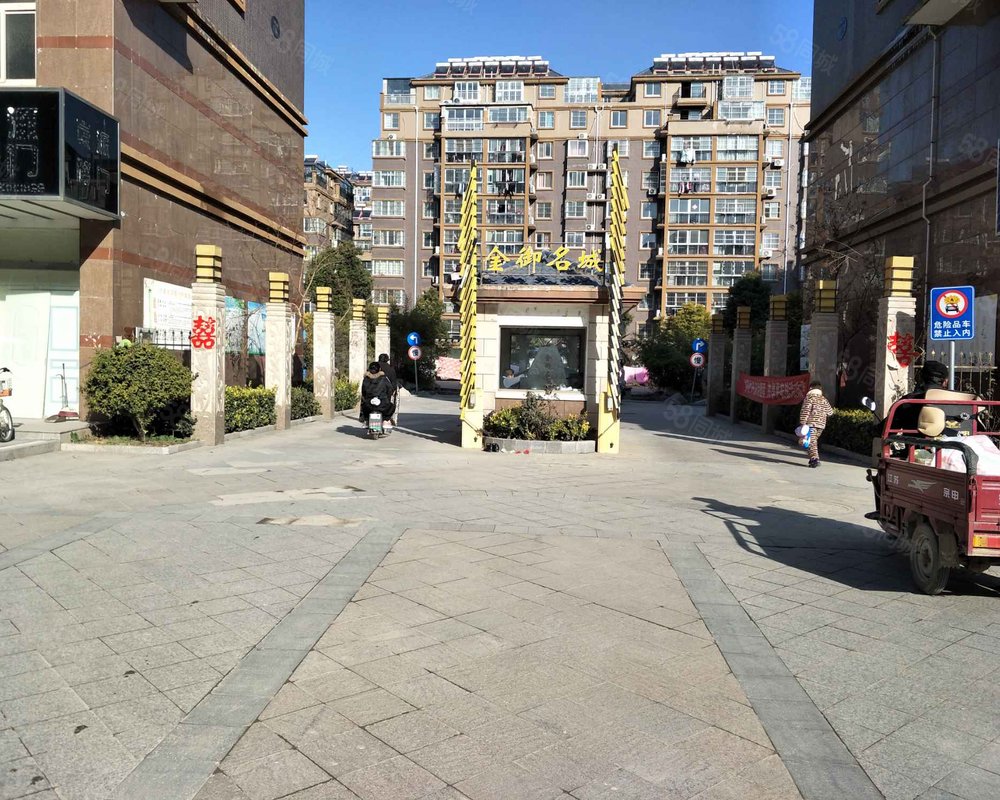 灌南金域名城多扇大门中,哪扇是闻名遐迩的大门之谜? 第3张 灌南金域名城多扇大门中,哪扇是闻名遐迩的大门之谜? 第3张