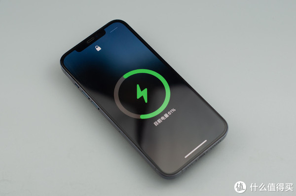 iPhone 12充电动画为何迟迟不更新?,iPhone 12用户被抛弃?充电动画为何不更新,充电动画更新为何跳过iPhone 12?,苹果忘了给iPhone 12更新充电动画?,为何新iPhone充电动画独缺12? 第2张 iPhone 12充电动画为何迟迟不更新?,iPhone 12用户被抛弃?充电动画为何不更新,充电动画更新为何跳过iPhone 12?,苹果忘了给iPhone 12更新充电动画?,为何新iPhone充电动画独缺12? 第2张