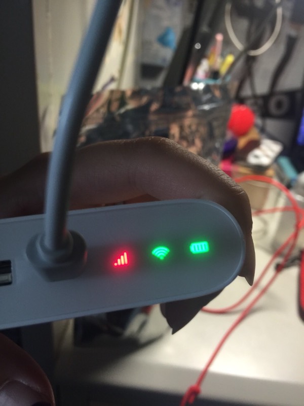WIFI信号红光闪烁,究竟是什么原因导致的现象?揭秘背后真相! 第1张 WIFI信号红光闪烁,究竟是什么原因导致的现象?揭秘背后真相! 第1张