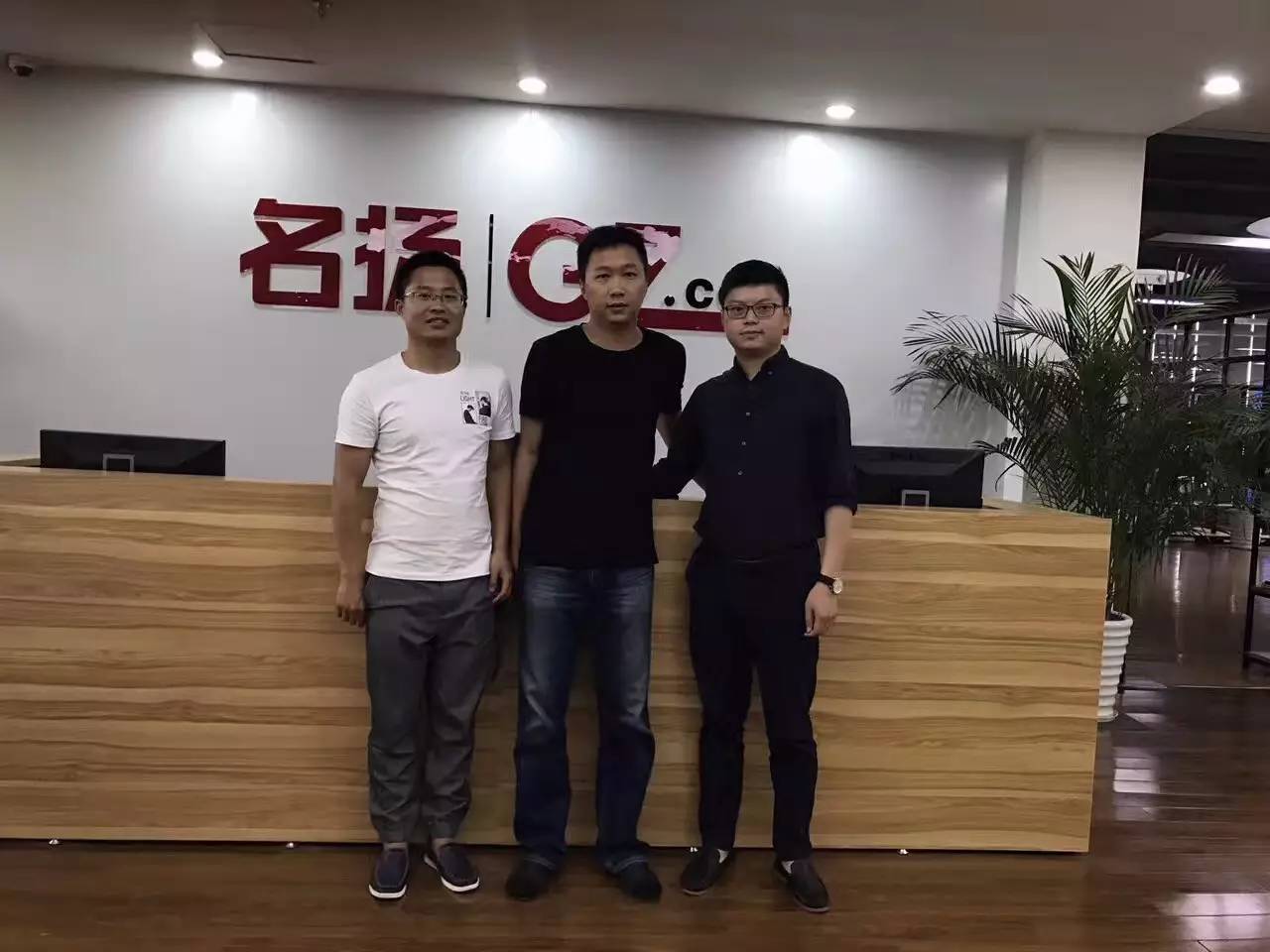 许扬域名怎么买,许扬域名注册查询 第3张 许扬域名怎么买,许扬域名注册查询 第3张