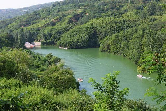 鲸鱼沟究竟隶属于哪条著名河流域?探寻其流域名称之谜 第2张 鲸鱼沟究竟隶属于哪条著名河流域?探寻其流域名称之谜 第2张