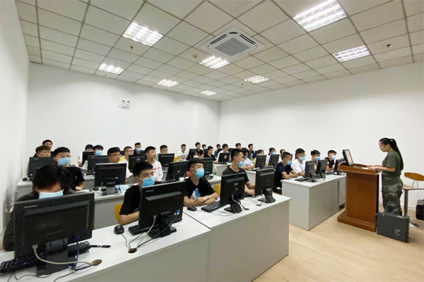 服务器课程讲座适合零基础小白学习吗? 第1张 服务器课程讲座适合零基础小白学习吗? 第1张