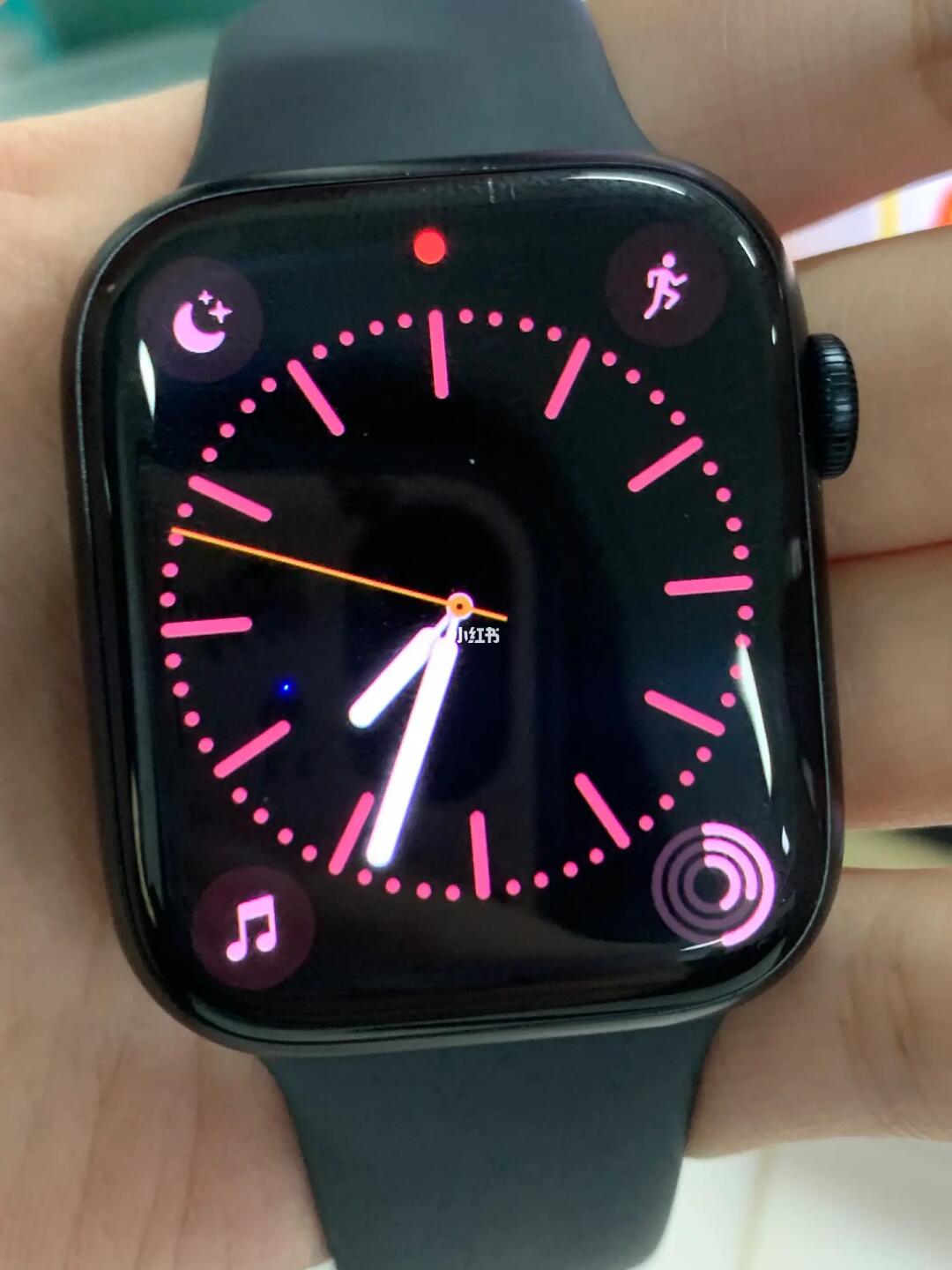 iWatch屏幕白点现象背后原因究竟是什么?技术解析与故障排查指南! 第3张 iWatch屏幕白点现象背后原因究竟是什么?技术解析与故障排查指南! 第3张
