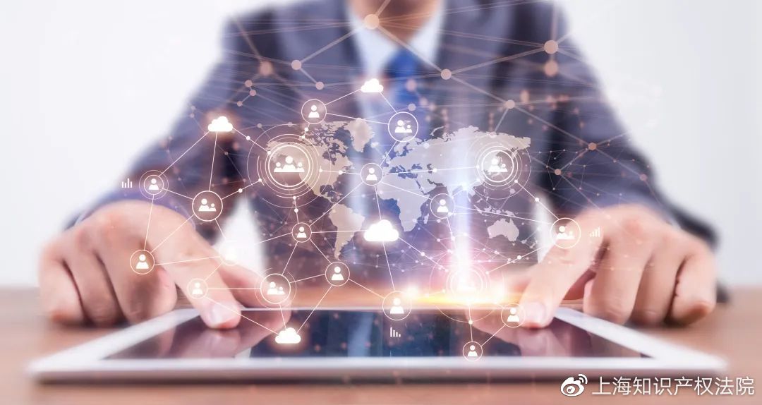 公有云管理云平台归属权归属争议,是技术主导还是市场规则说了算? 第1张 公有云管理云平台归属权归属争议,是技术主导还是市场规则说了算? 第1张
