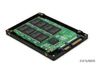 服务器 SSD 固态硬盘性能卓越,选购时有哪些关键因素需考虑? 第3张 服务器 SSD 固态硬盘性能卓越,选购时有哪些关键因素需考虑? 第3张