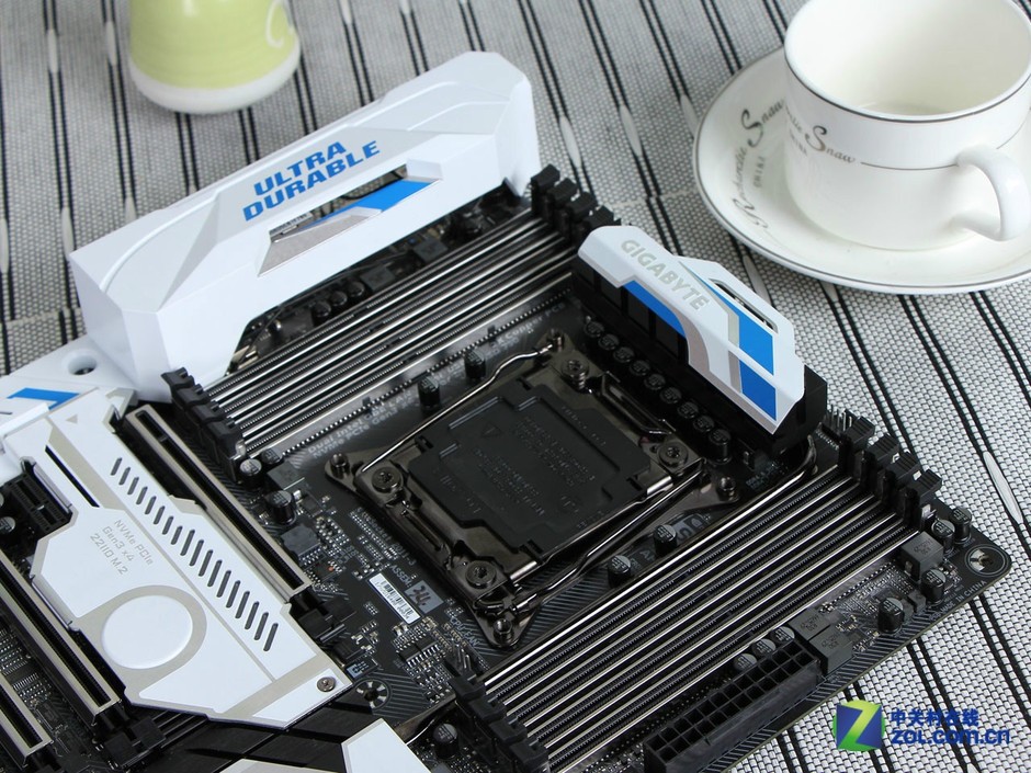 x99芯片组服务器版叫什么?,x99芯片组服务器版是什么型号 第3张 x99芯片组服务器版叫什么?,x99芯片组服务器版是什么型号 第3张