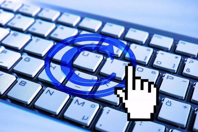 AI绘画生成的图片能商用吗,AI绘画版权归属与商用风险