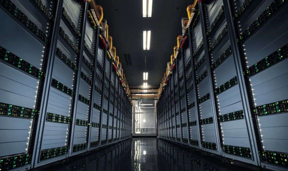 自建云服务器,成本效益高还是不如租用?揭秘自建云的疑问与挑战! 第2张 自建云服务器,成本效益高还是不如租用?揭秘自建云的疑问与挑战! 第2张