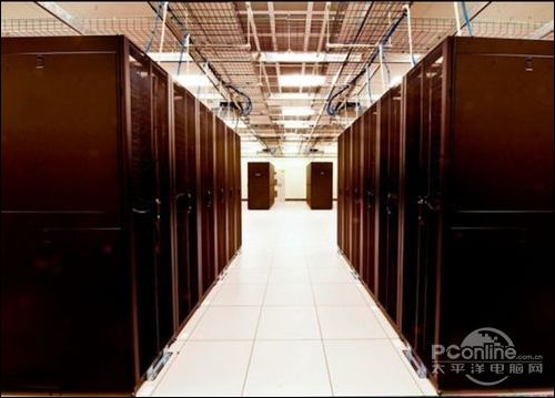 #圣诞# cloudcone:便宜美国VPS,洛杉矶MC机房,$9.5/年,512M内存/1核/30g硬盘/3T流量