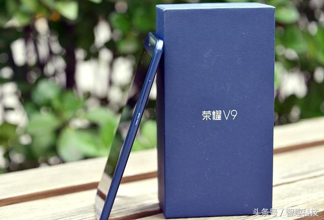 荣v9配置怎么样?荣v9参数性能详细测评,值得买吗?